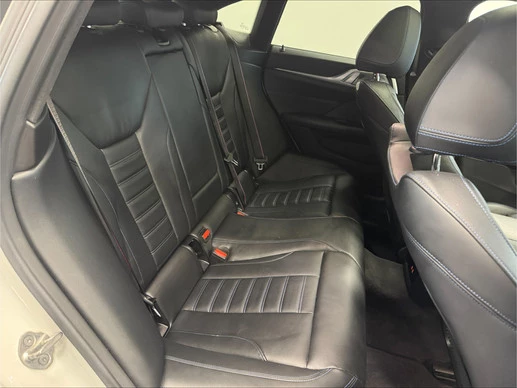 BMW i4 - Afbeelding 16 van 30