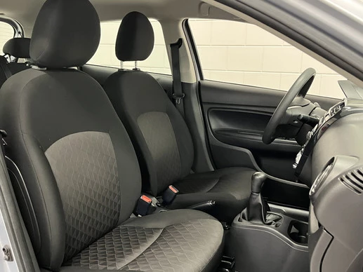 Mitsubishi Space Star - Afbeelding 16 van 30