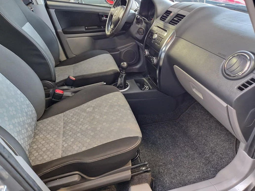 Suzuki SX4 - Afbeelding 11 van 25
