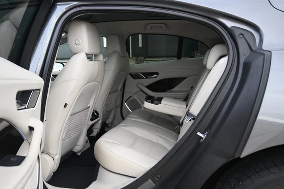Jaguar I-PACE - Afbeelding 8 van 30
