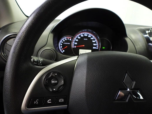 Mitsubishi Space Star - Afbeelding 10 van 23