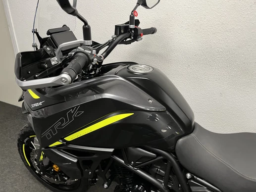 Benelli TRK - Afbeelding 15 van 18