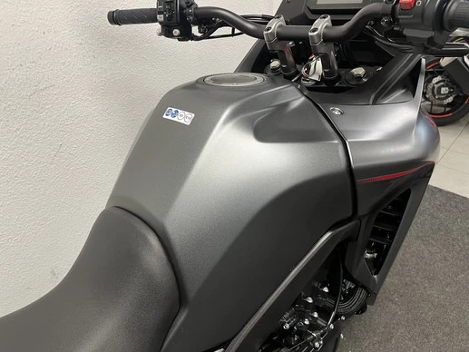 Honda XL 750 - Afbeelding 9 van 22