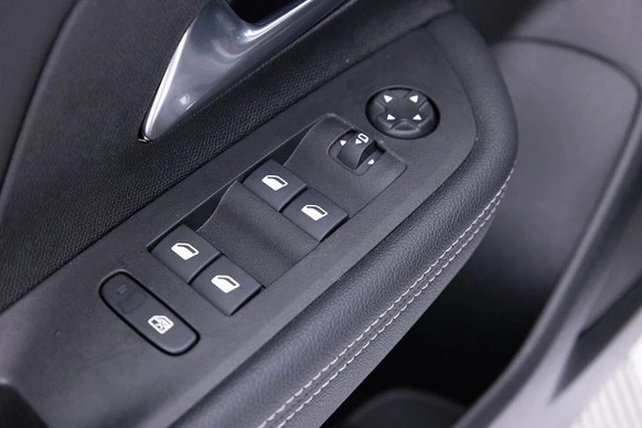 Opel Mokka-e - Afbeelding 8 van 30