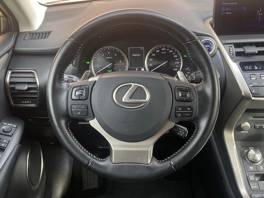 Lexus NX - Afbeelding 25 van 30