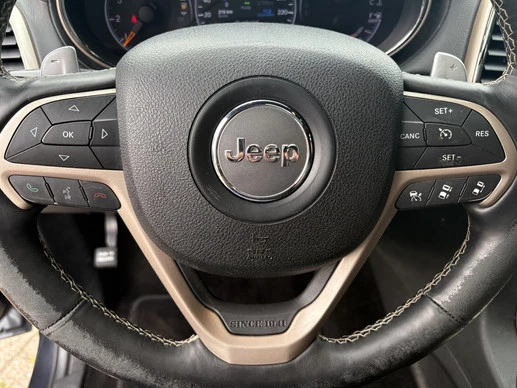 Jeep Grand Cherokee - Afbeelding 12 van 23