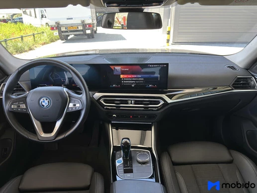 BMW i4 - Afbeelding 8 van 28