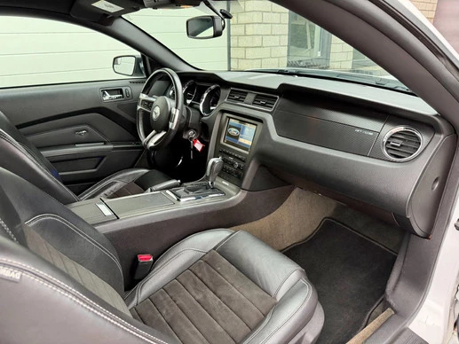 Ford Mustang - Afbeelding 14 van 30