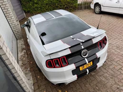 Ford Mustang - Afbeelding 21 van 30
