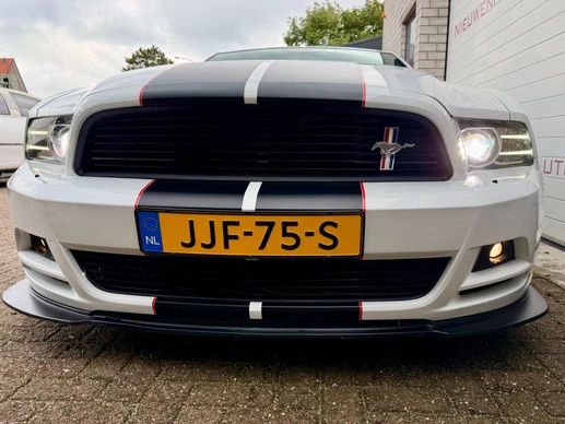 Ford Mustang - Afbeelding 23 van 30