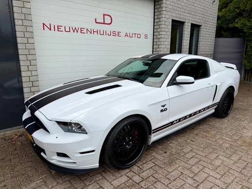 Ford Mustang - Afbeelding 2 van 30