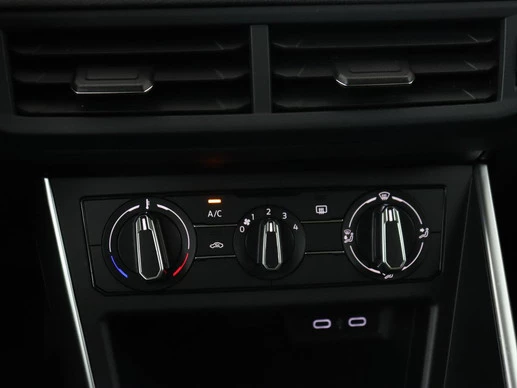 Volkswagen Polo - Afbeelding 23 van 30