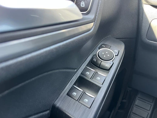 Ford Kuga - Afbeelding 29 van 30