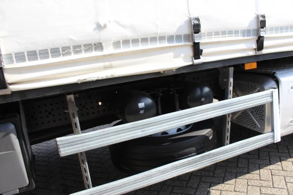 Mercedes-Benz Antos 1824 - Afbeelding 11 van 30