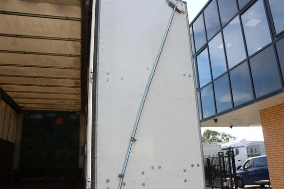 Mercedes-Benz Antos 1824 - Afbeelding 15 van 30