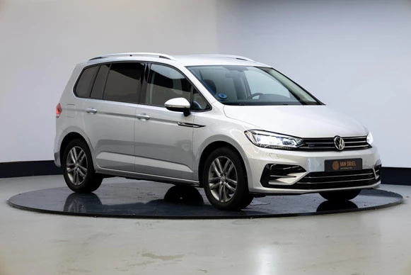 Volkswagen Touran - Afbeelding 1 van 30