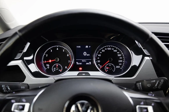 Volkswagen Touran - Afbeelding 8 van 30