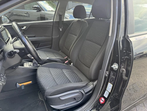 Kia Rio - Afbeelding 11 van 23