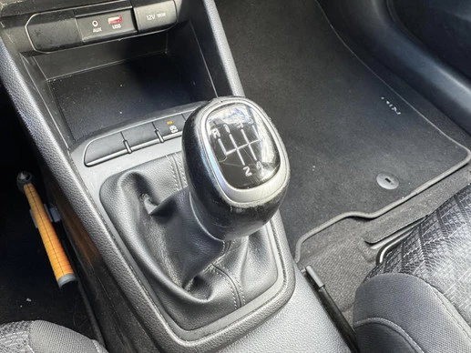 Kia Rio - Afbeelding 15 van 23