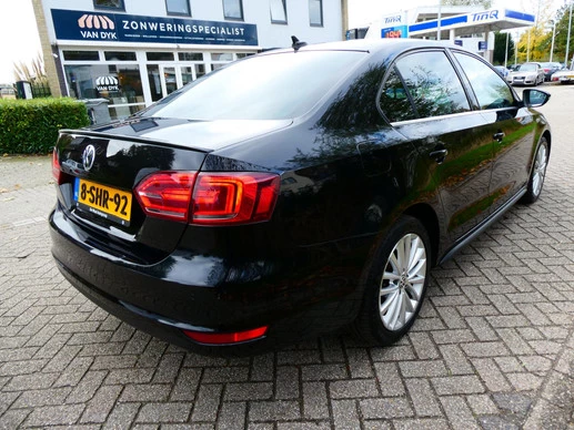 Volkswagen Jetta - Afbeelding 10 van 30