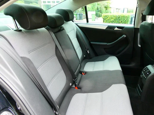 Volkswagen Jetta - Afbeelding 18 van 30