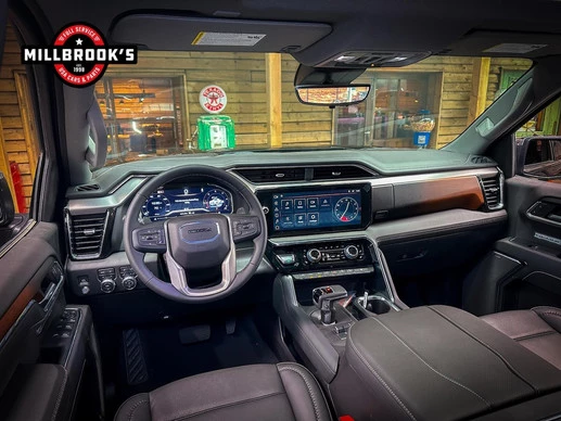 GMC Sierra - Afbeelding 18 van 30