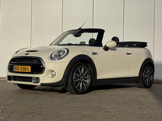 MINI Cooper S Cabrio - Afbeelding 2 van 30