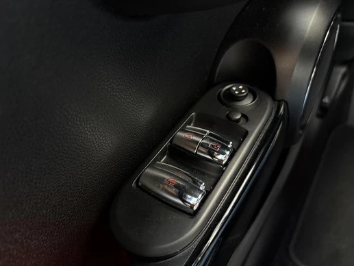 MINI Cooper S Cabrio - Afbeelding 11 van 30