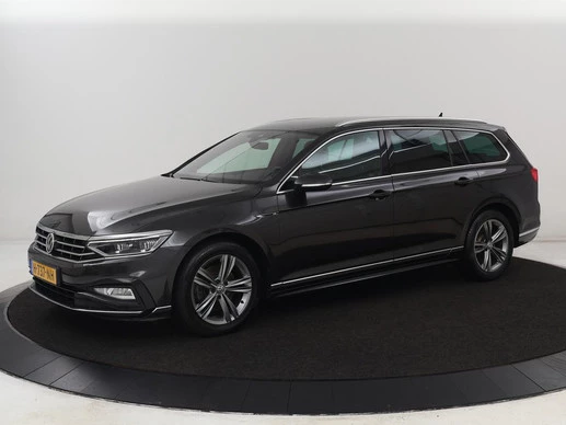 Volkswagen Passat - Afbeelding 1 van 30