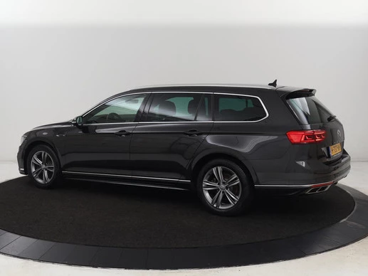 Volkswagen Passat - Afbeelding 2 van 30