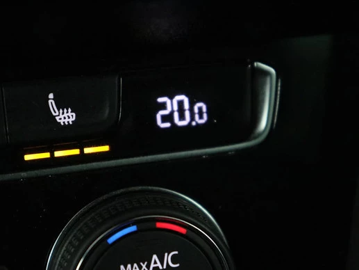 Volkswagen Passat - Afbeelding 7 van 30