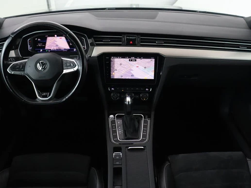 Volkswagen Passat - Afbeelding 8 van 30