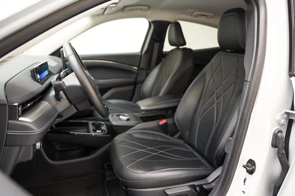 Ford Mustang Mach-E - Afbeelding 9 van 30