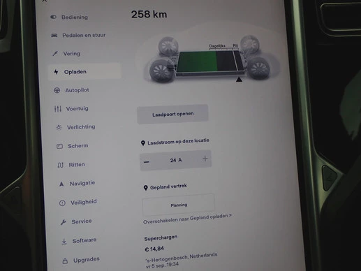 Tesla Model S - Afbeelding 16 van 30