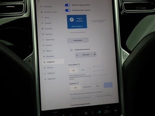 Tesla Model S - Afbeelding 24 van 30