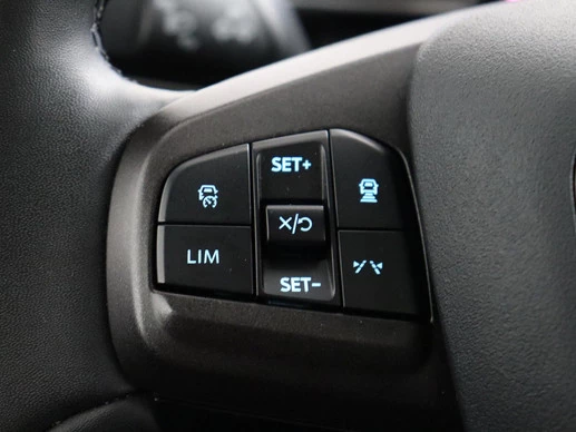 Ford Mustang Mach-E - Afbeelding 28 van 30