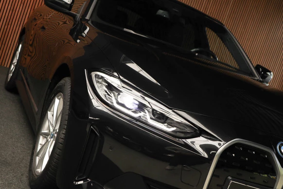 BMW i4 - Afbeelding 10 van 30
