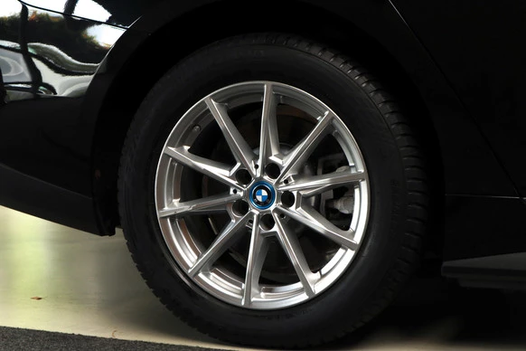 BMW i4 - Afbeelding 13 van 30