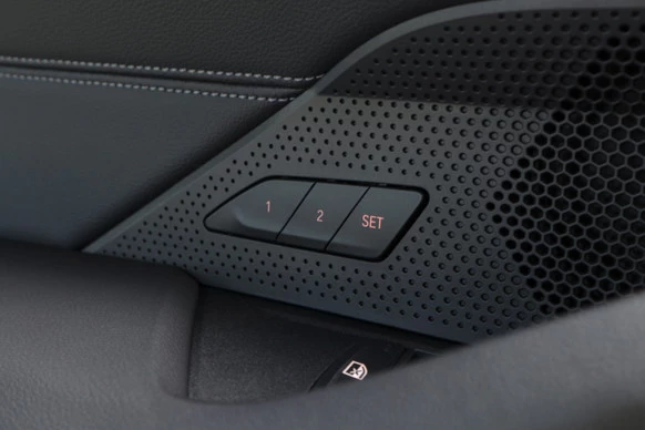 BMW i4 - Afbeelding 18 van 30