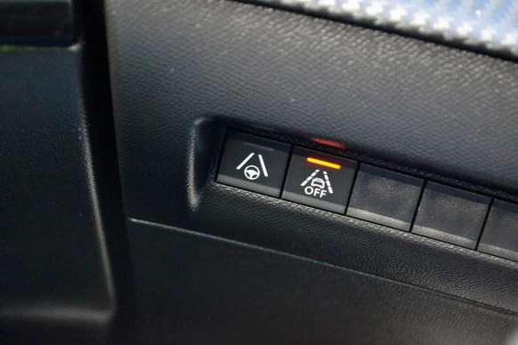 Peugeot e-2008 - Afbeelding 17 van 30