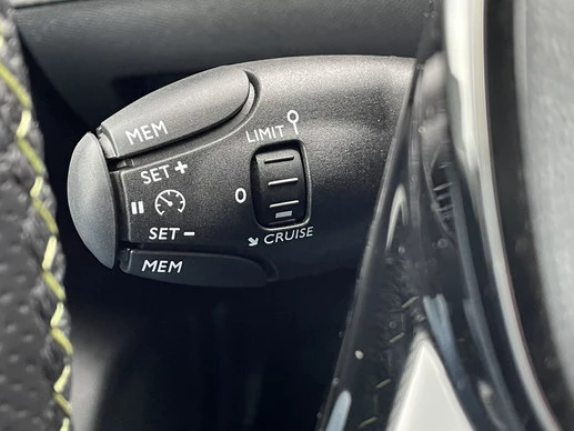 Peugeot 208 - Afbeelding 22 van 30