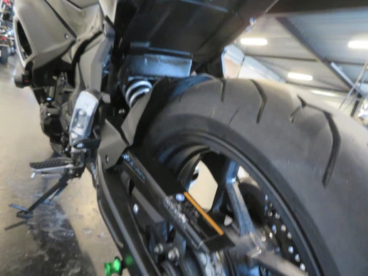 Kawasaki Ninja 650 - Afbeelding 12 van 13