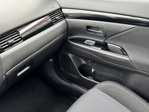 Mitsubishi Outlander - Afbeelding 14 van 19