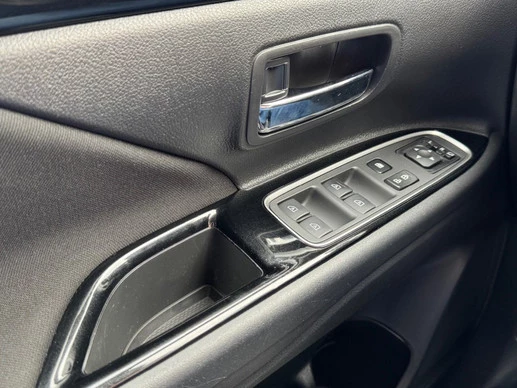 Mitsubishi Outlander - Afbeelding 15 van 19