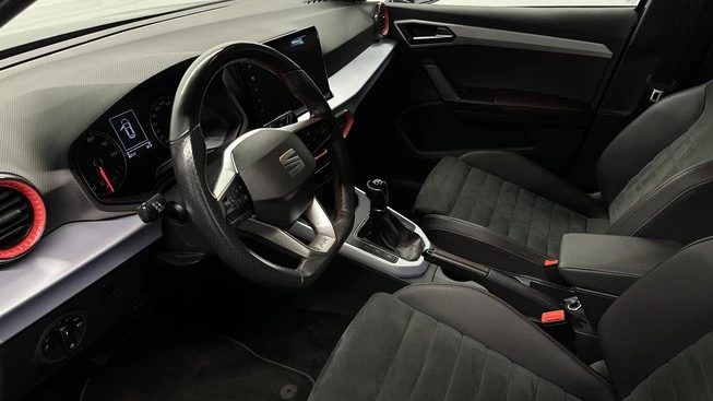 SEAT Arona - Afbeelding 16 van 30