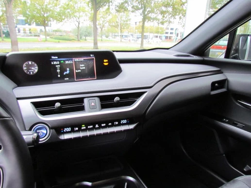 Lexus UX - Afbeelding 14 van 22