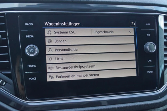 Volkswagen T-Roc - Afbeelding 15 van 30
