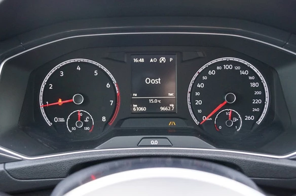 Volkswagen T-Roc - Afbeelding 18 van 30