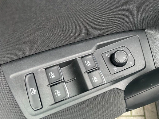 Volkswagen Tiguan - Afbeelding 8 van 30