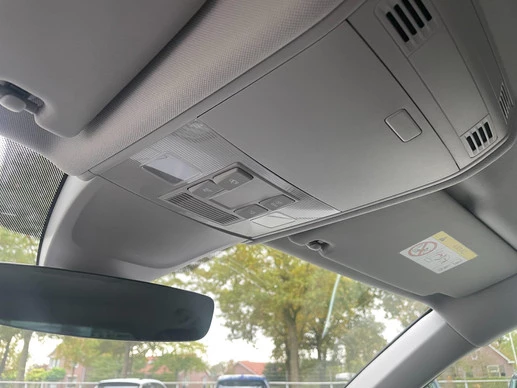 Volkswagen Tiguan - Afbeelding 28 van 30